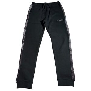 Cabela’s Youth Lookup Joggers XL Black With Camo Print down Sides Of Legs